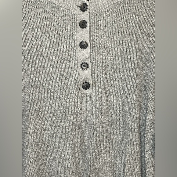 American Eagle Knit, Oversized Sweater - Grey & Black - XLarge - Picture 3 of 4